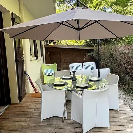 Apartment 61 Metres Carres Terrasse Privee 85 Metres Carres Donnant Acces Direct A La Piscine