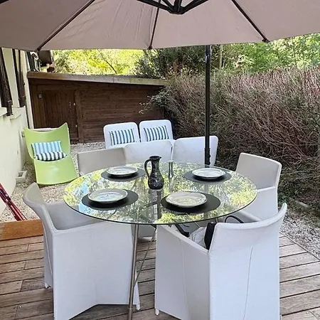 61 Metres Carres Terrasse Privee 85 Metres Carres Donnant Acces Direct A La Piscine Apartment